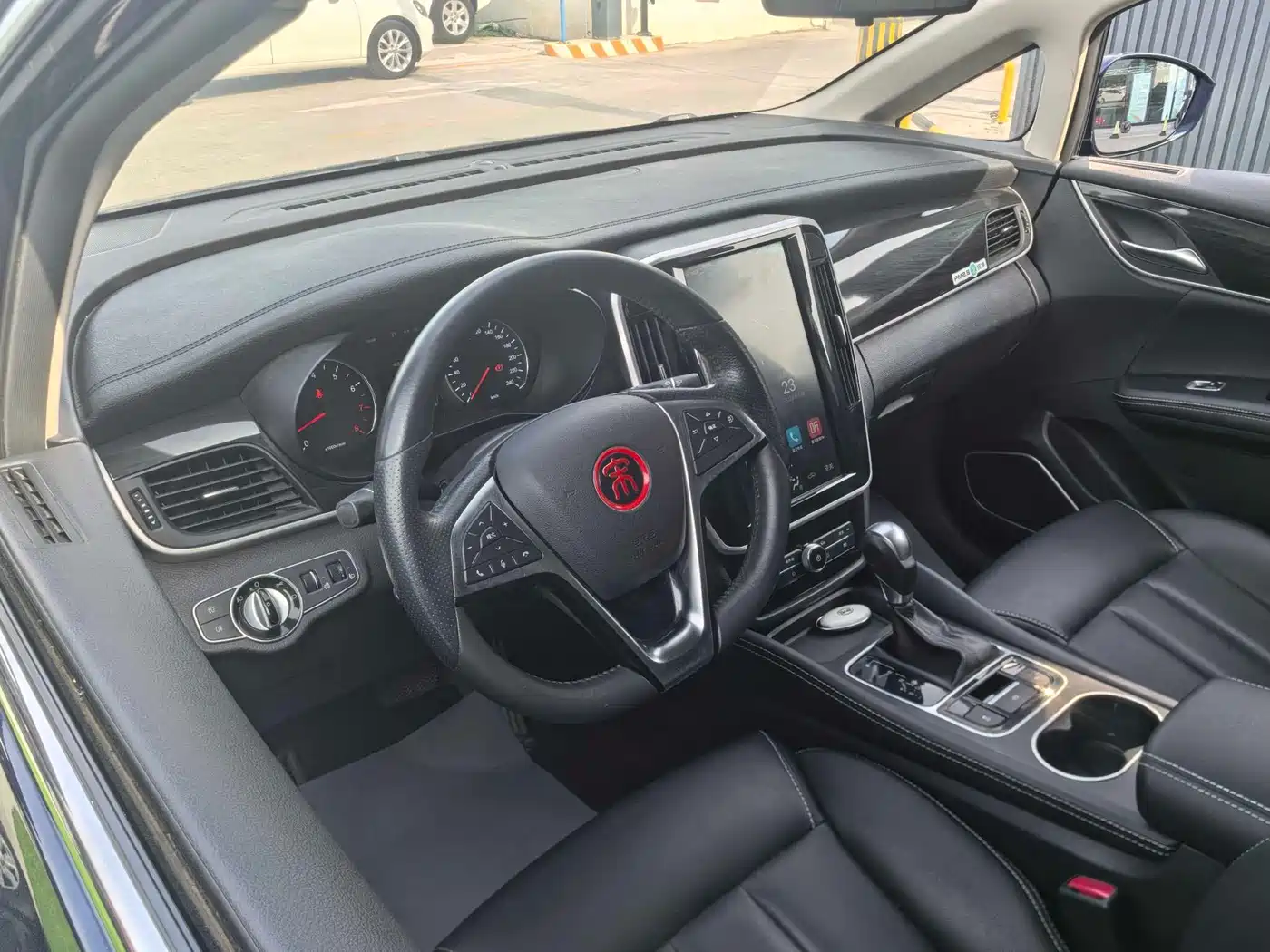 BYD Song MAX 2017 1.5T Auto Smart Elite 7-Seater фото 3