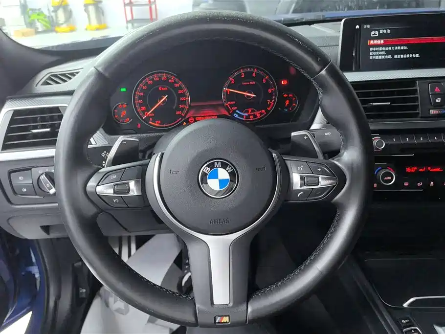 BMW 3 Series 2018 320i M Sport Black Night Edition фото 15