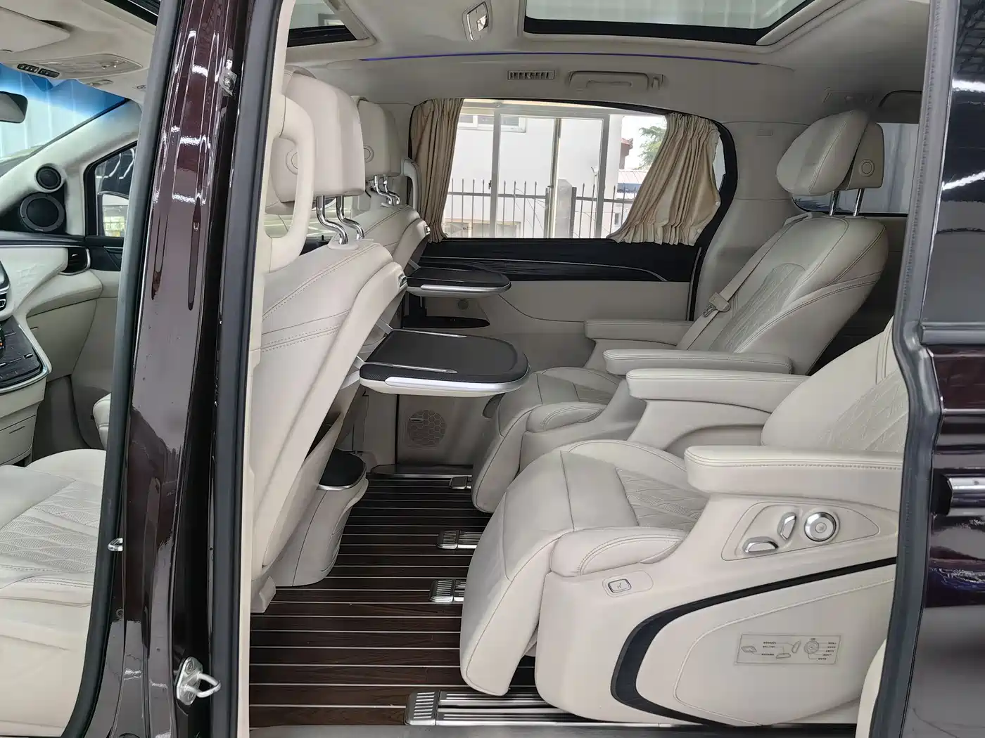Buick GL8 2021 Avenir Aivia 7-Seater Family Edition фото 9