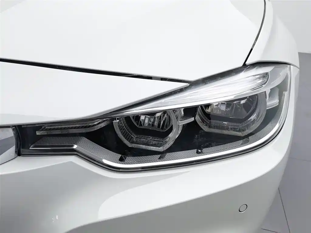 BMW 3 Series 2018 320i M Sport Package фото 7
