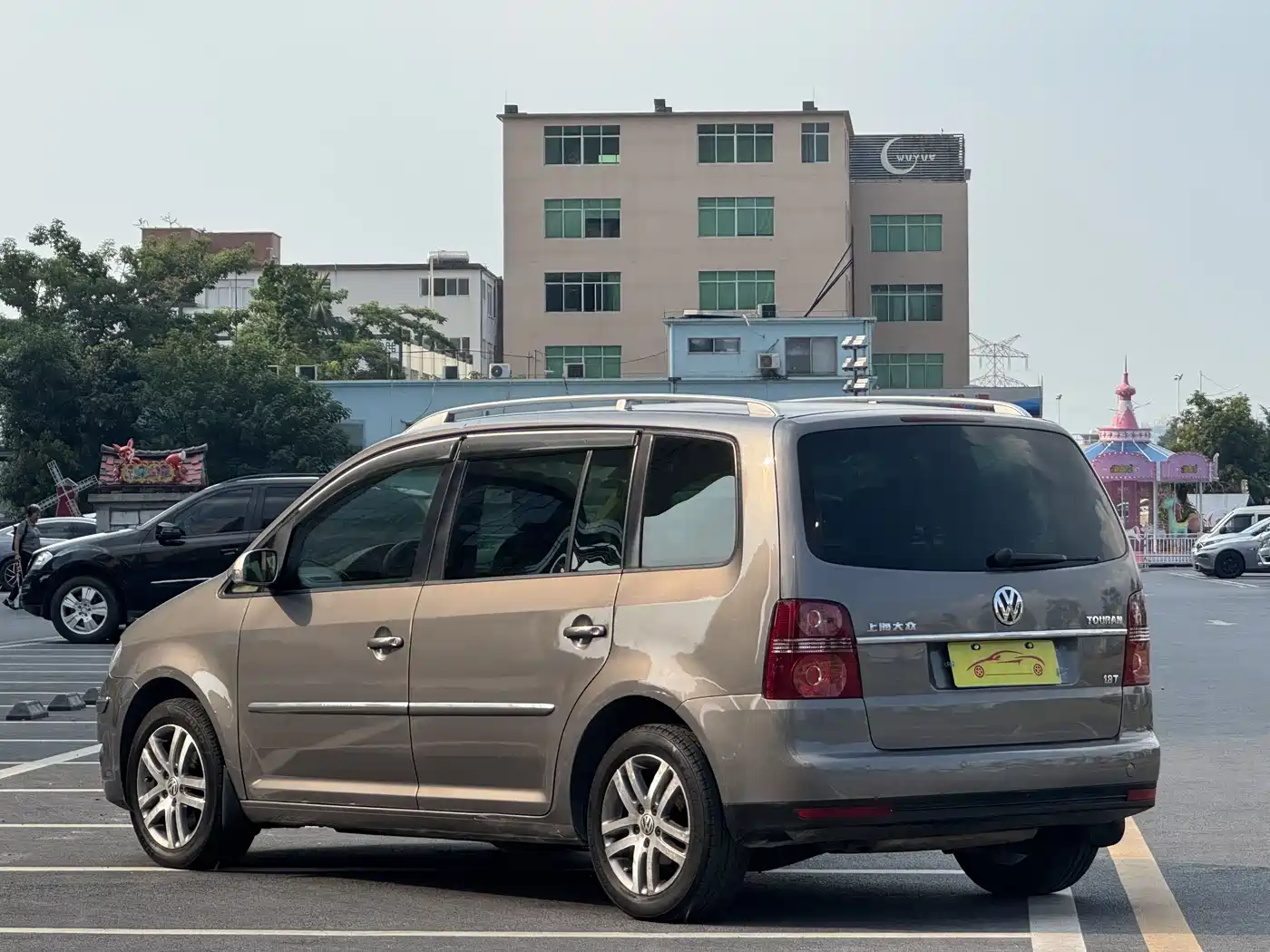 Volkswagen Touran 2008 Model 1.8T Premium Smart Edition Automatic 7-Seater фото 8