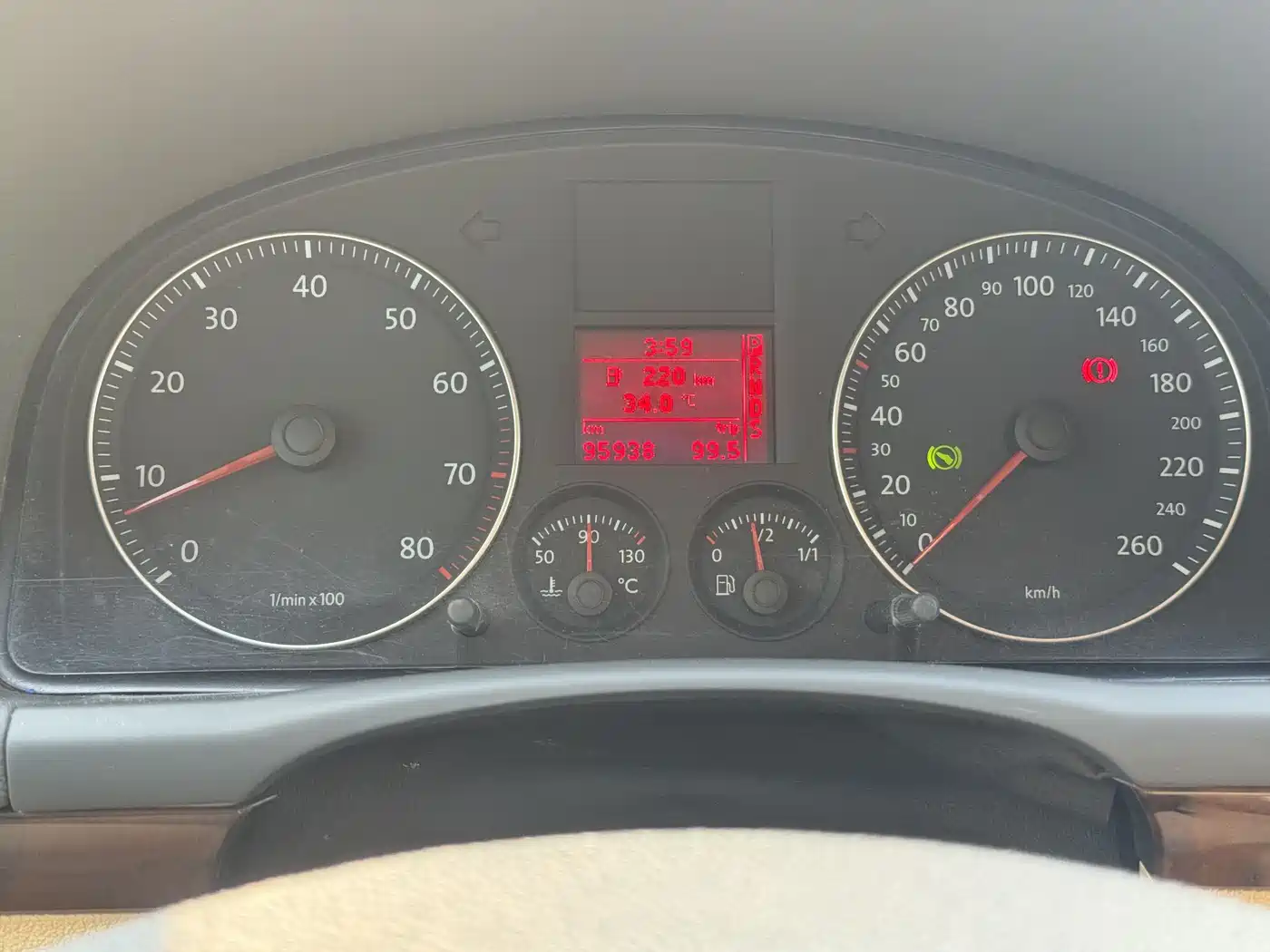 Volkswagen Touran 2008 Model 1.8T Premium Smart Edition Automatic 7-Seater фото 28