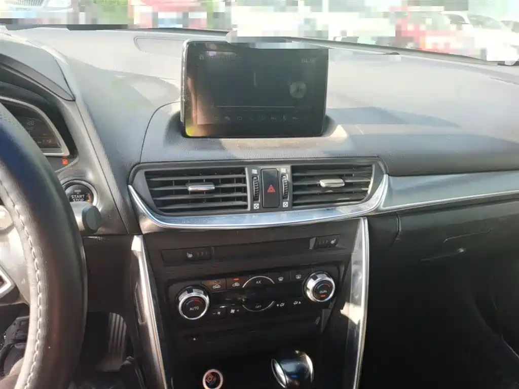 Фото 6 - Mazda CX-4