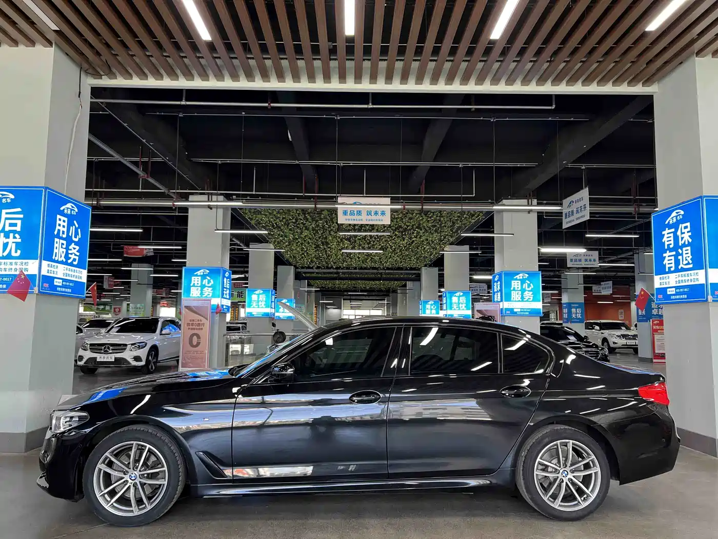 BMW 5 Series 2019 525Li M Sport Package фото 17