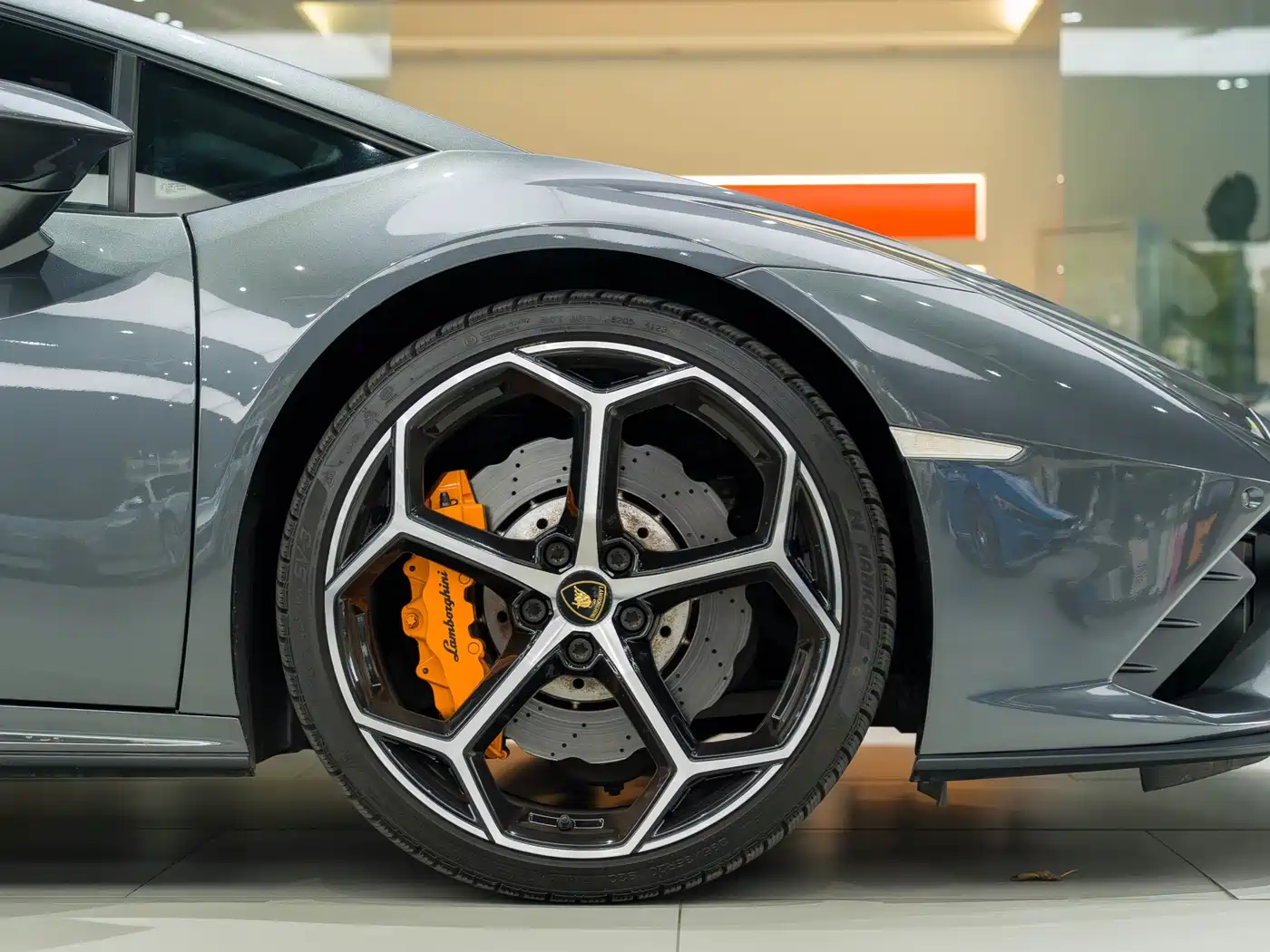 LAMBORGHINI HURACÁN