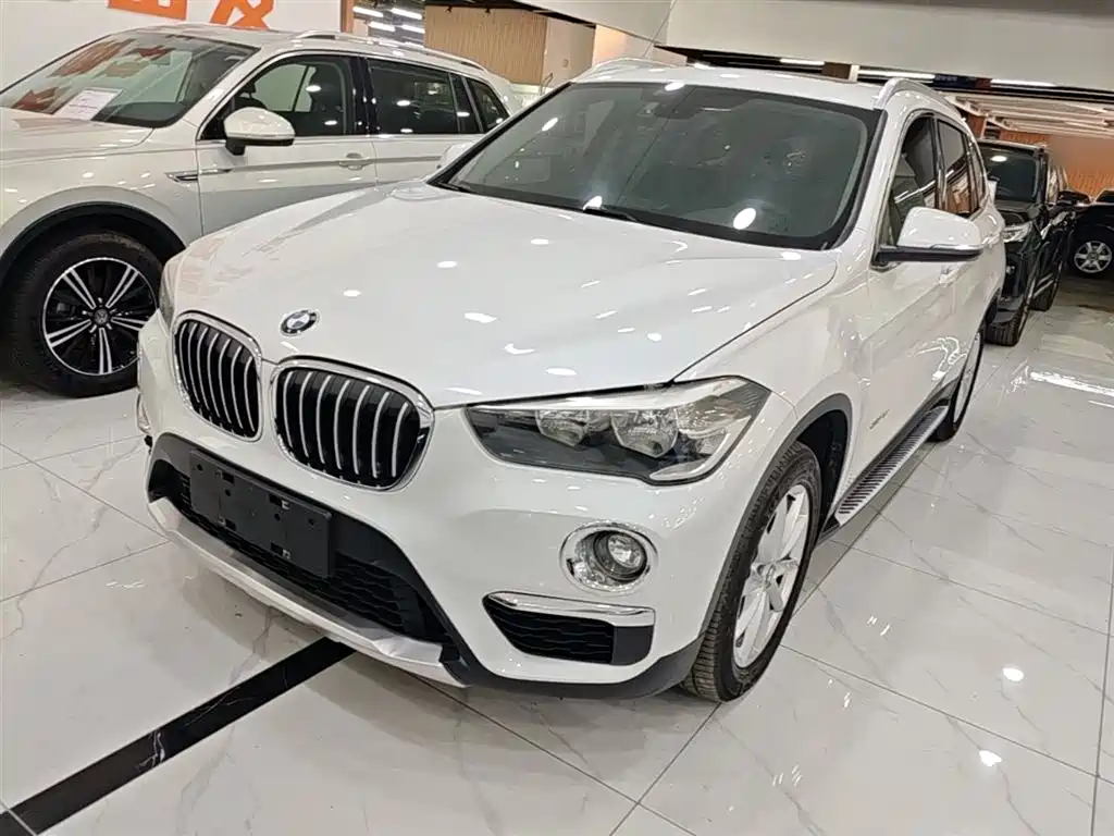 BMW X1 2016 sDrive18Li Fashion Model фото 2