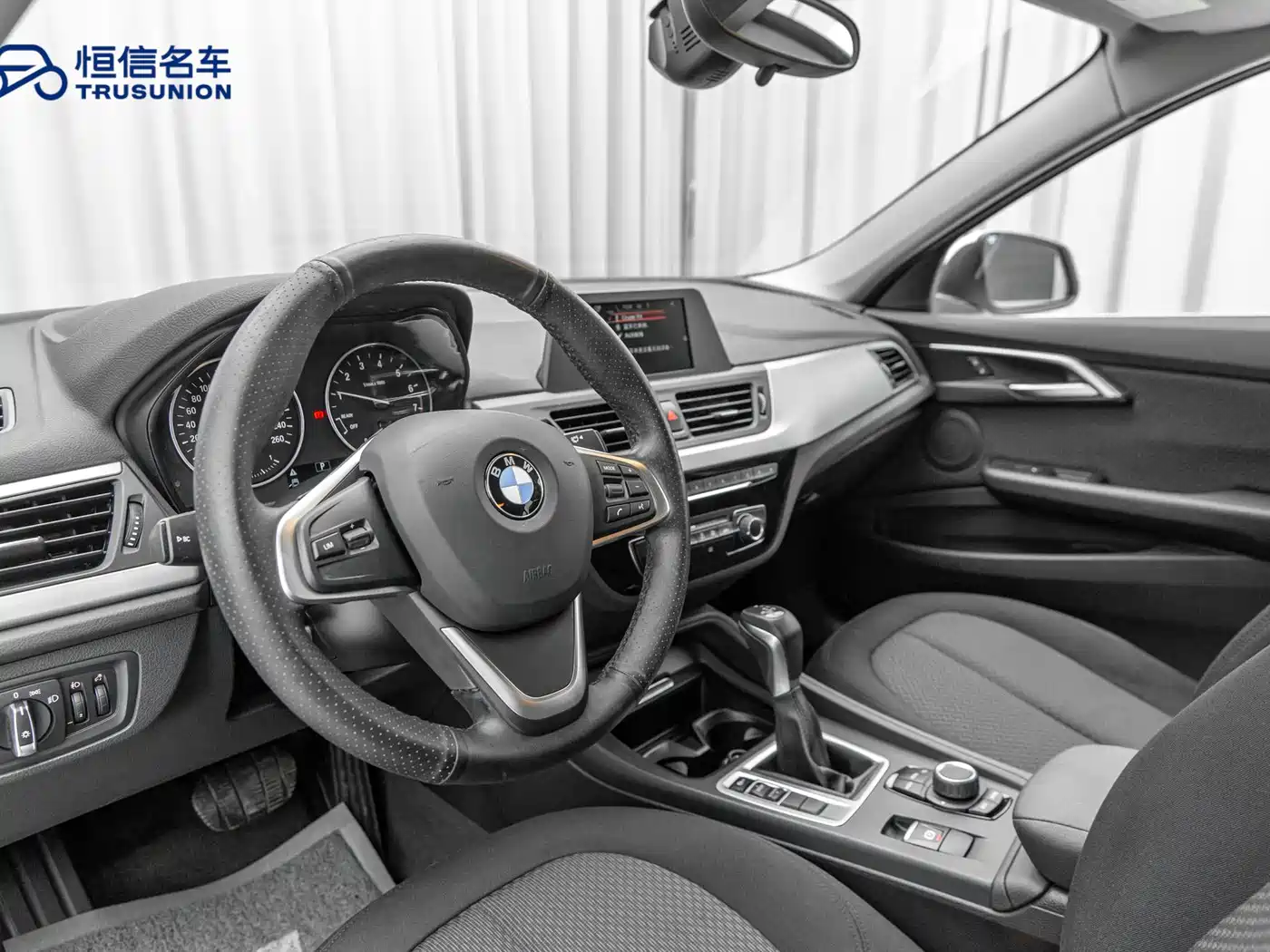 BMW 1 Series 2017 118i Fashion фото 11