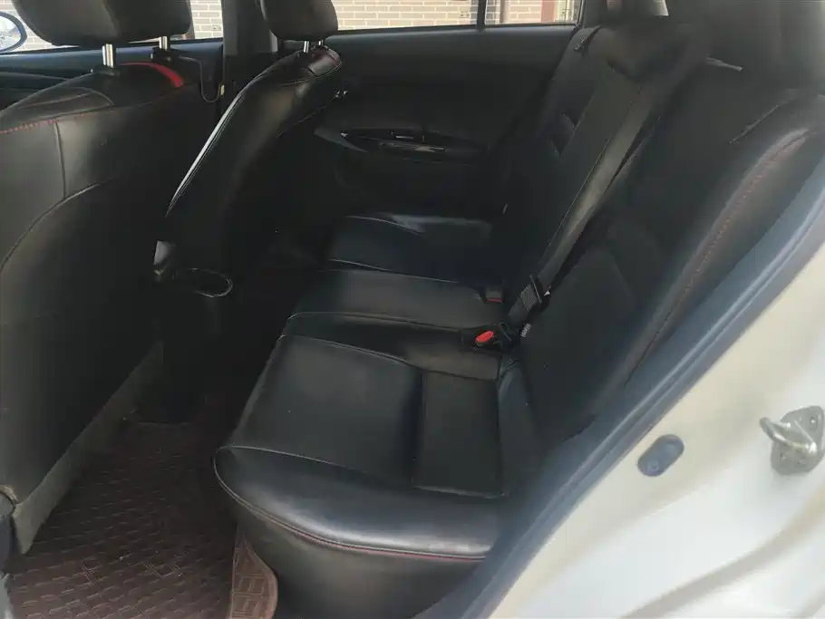 TOYOTA YARIS L ZHIXUAN