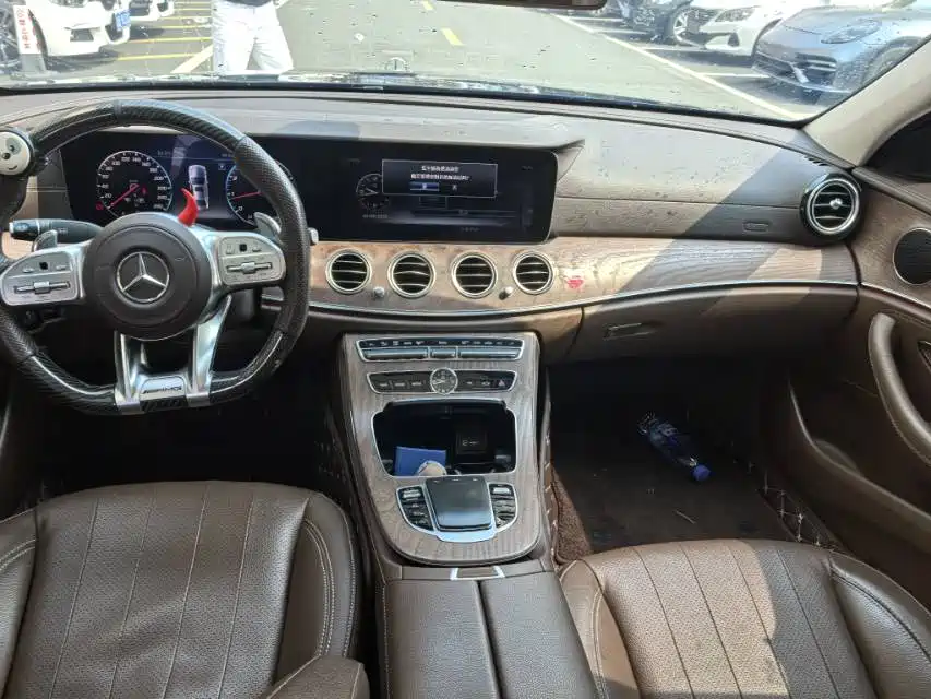 Mercedes-Benz E-Class 2017 E 300 L Luxury фото 12