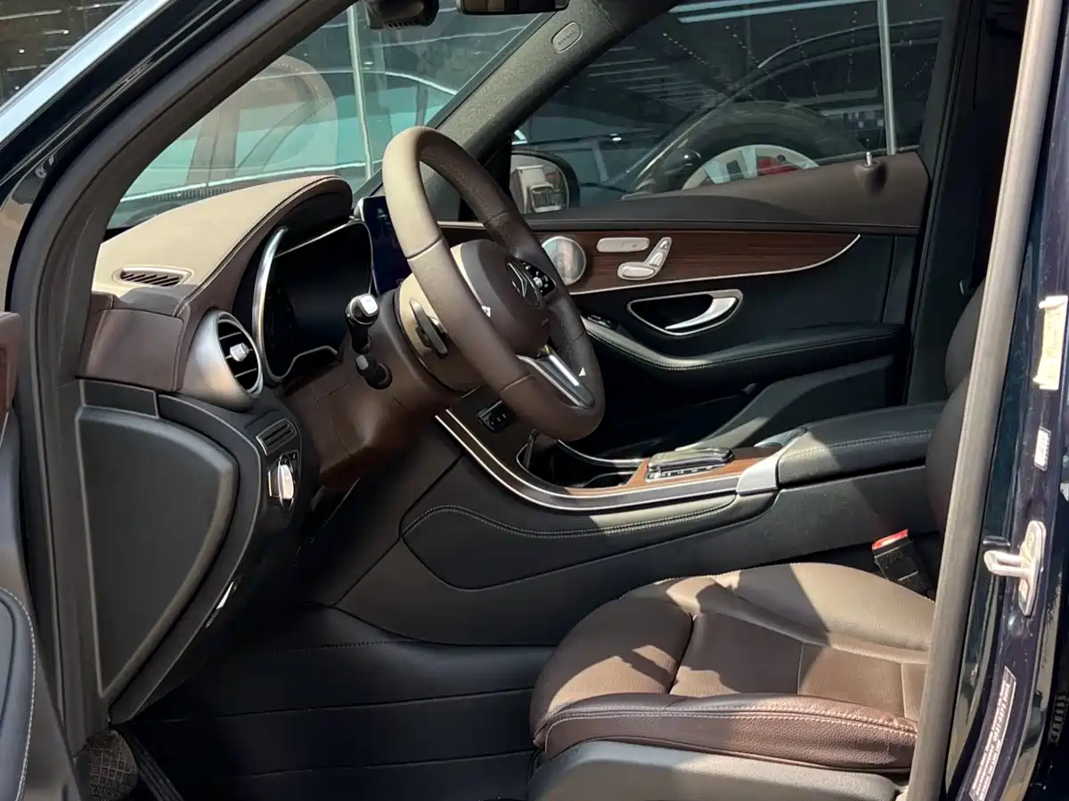Mercedes-Benz GLC 2021 GLC 300 L 4MATIC Sporty фото 8
