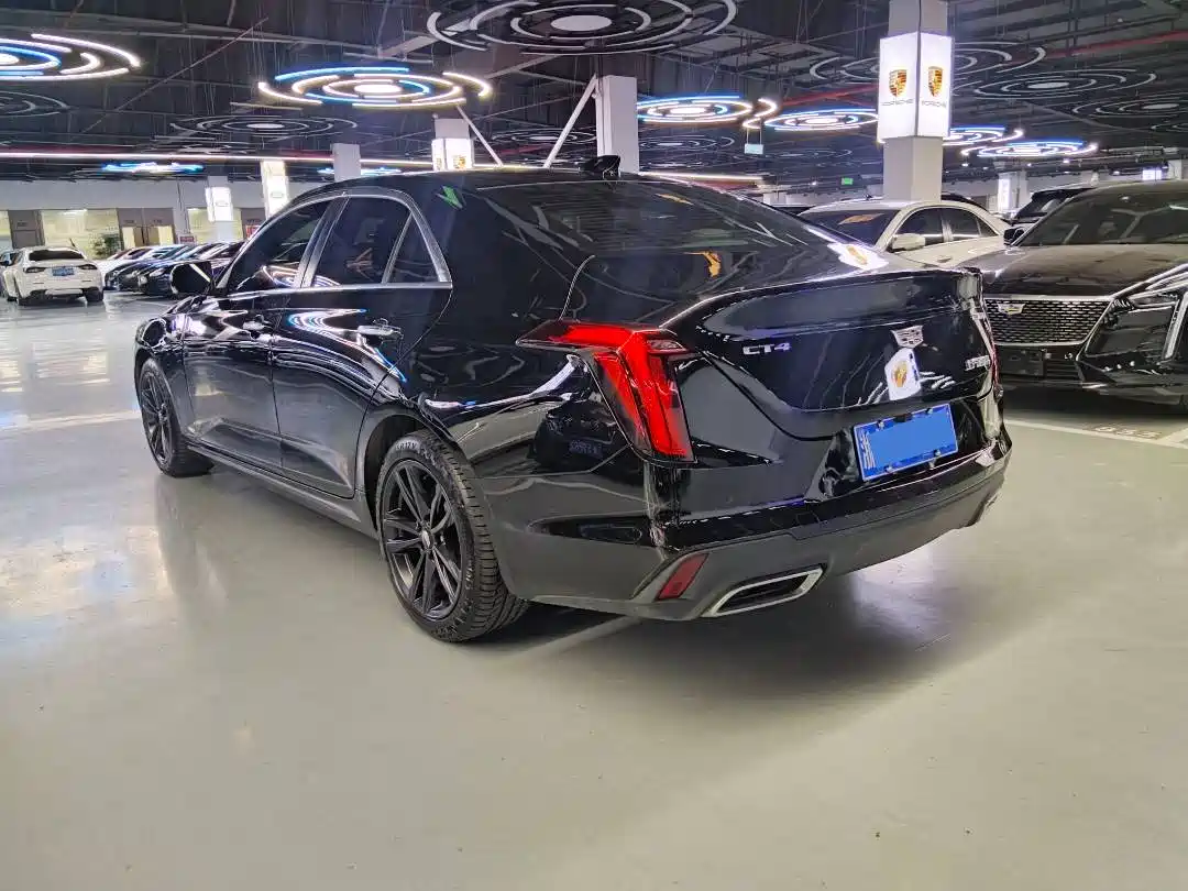 CADILLAC CT4