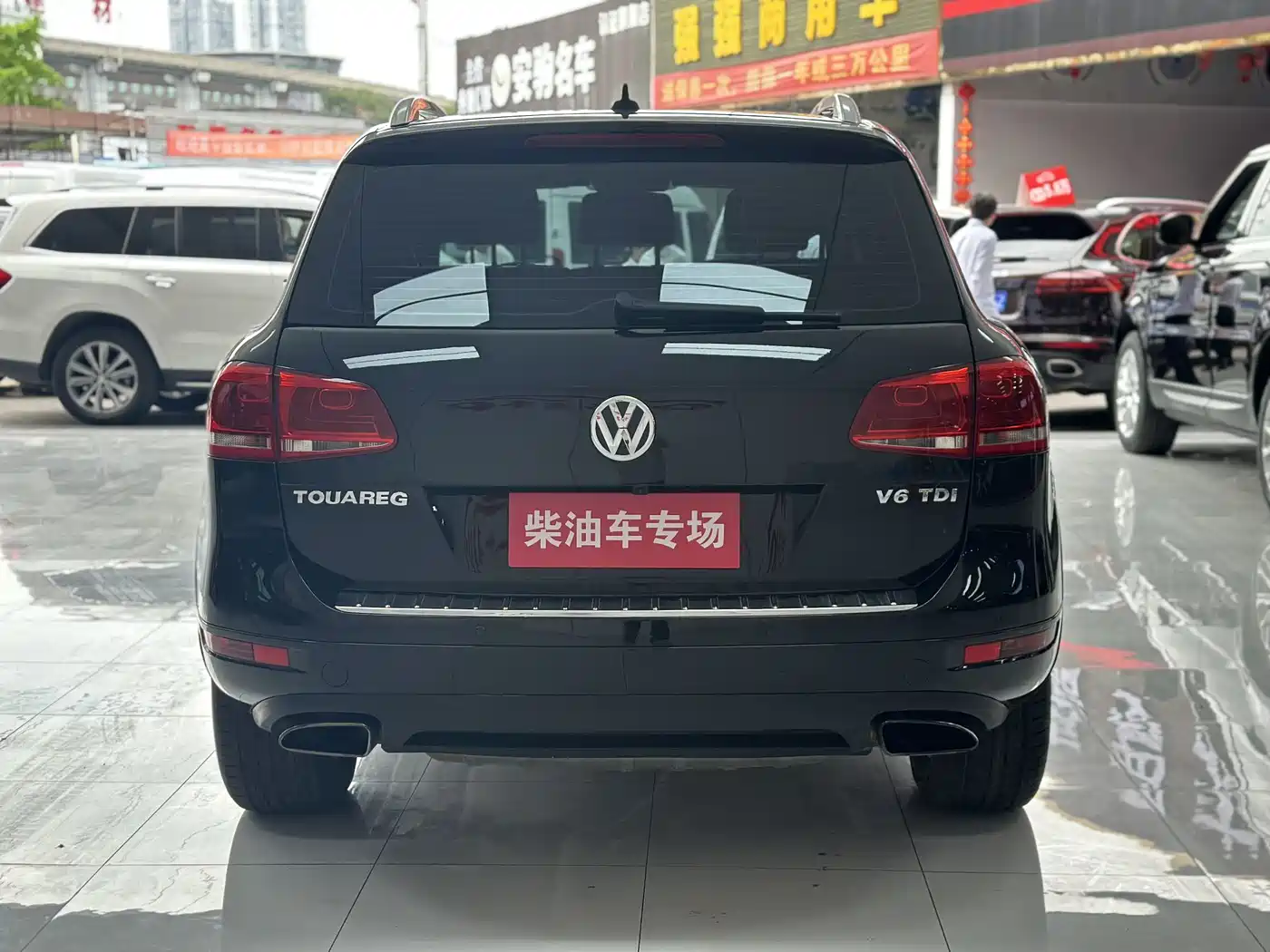 Volkswagen Touareg 2011 3.0TDI Diesel Comfort фото 5