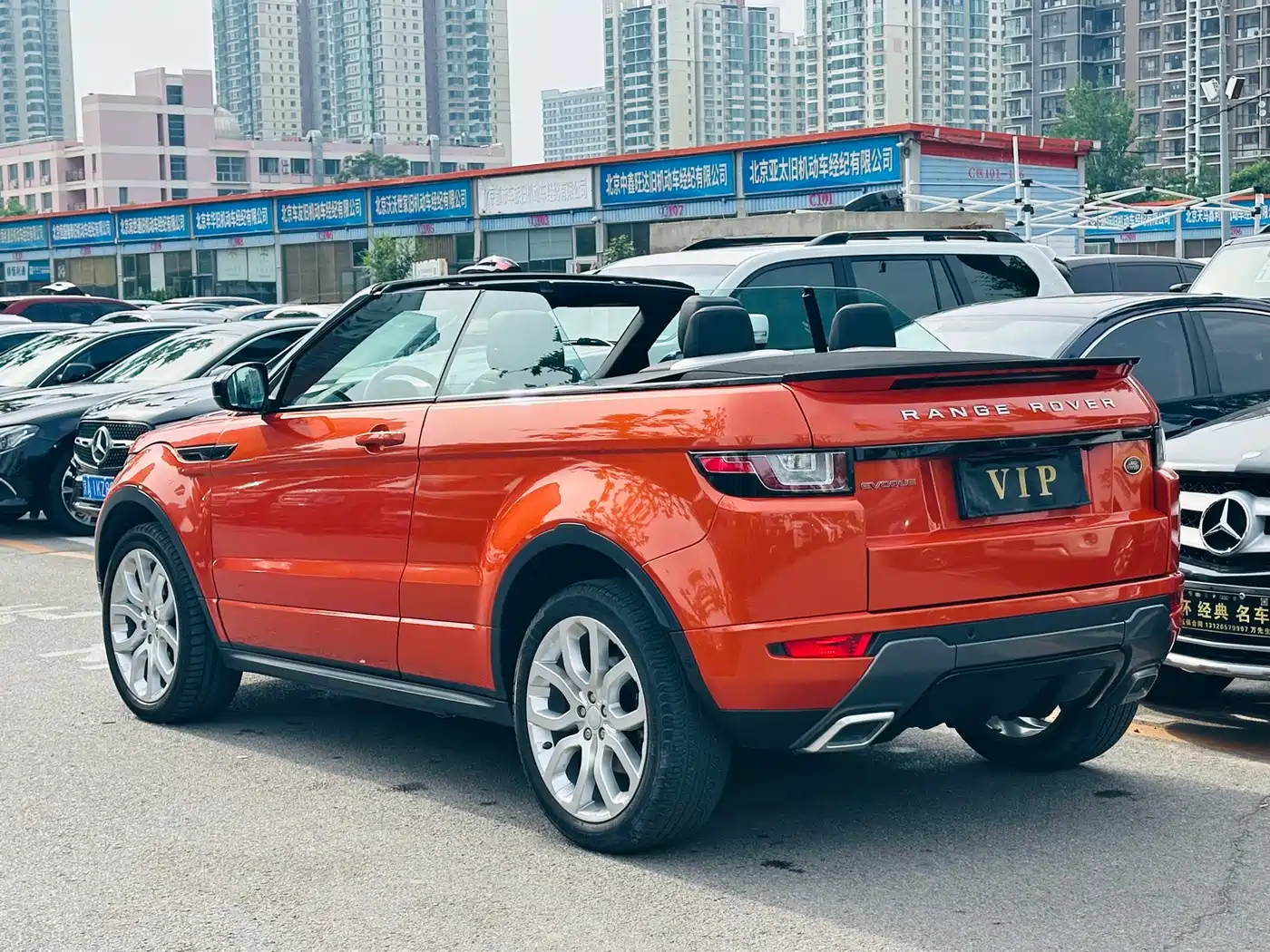 Land Rover Range Rover Evoque (Import) 2018 240PS HSE DYNAMIC Convertible фото 6