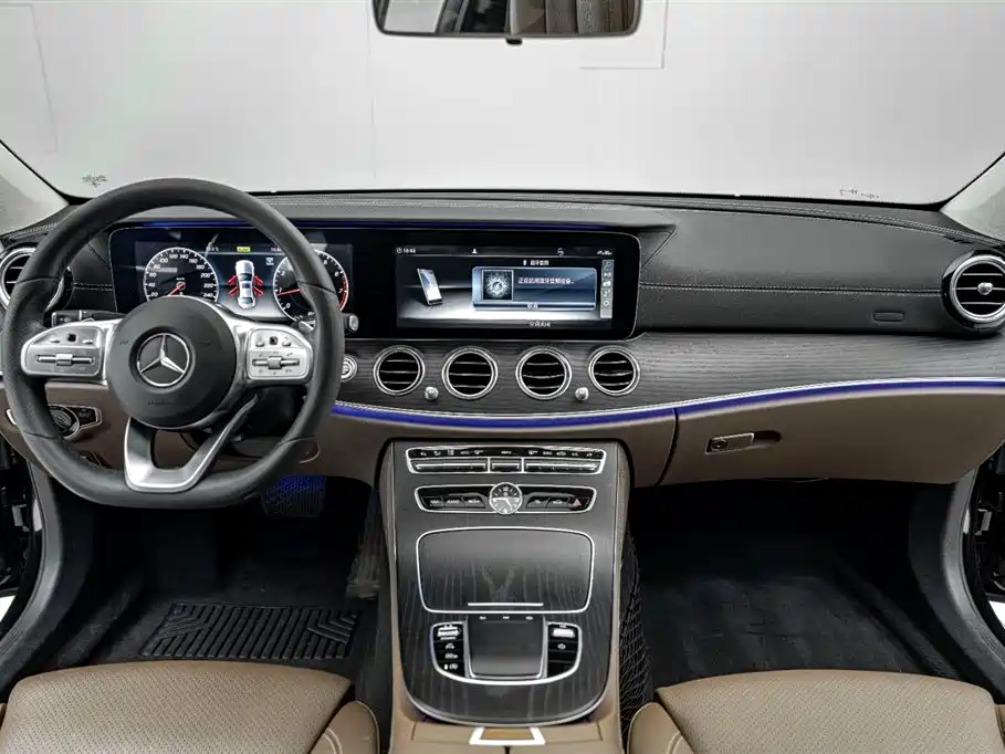 Mercedes-Benz E-Class 2020 E 260 L Sport 4MATIC фото 27