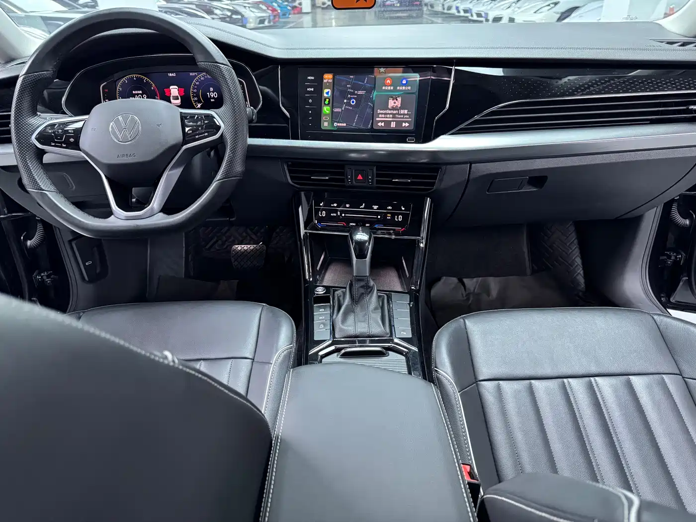 Volkswagen Passat 2023 330TSI Elite Edition фото 10
