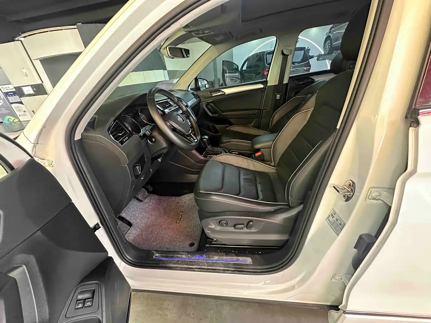 Volkswagen Tiguan L PHEV 2019 430PHEV Hybrid Flagship Edition фото 4
