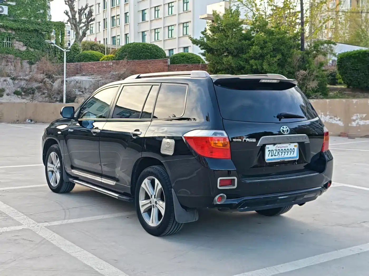 Toyota Highlander 2009 2.7L 2WD 7-seater Luxury Edition фото 9