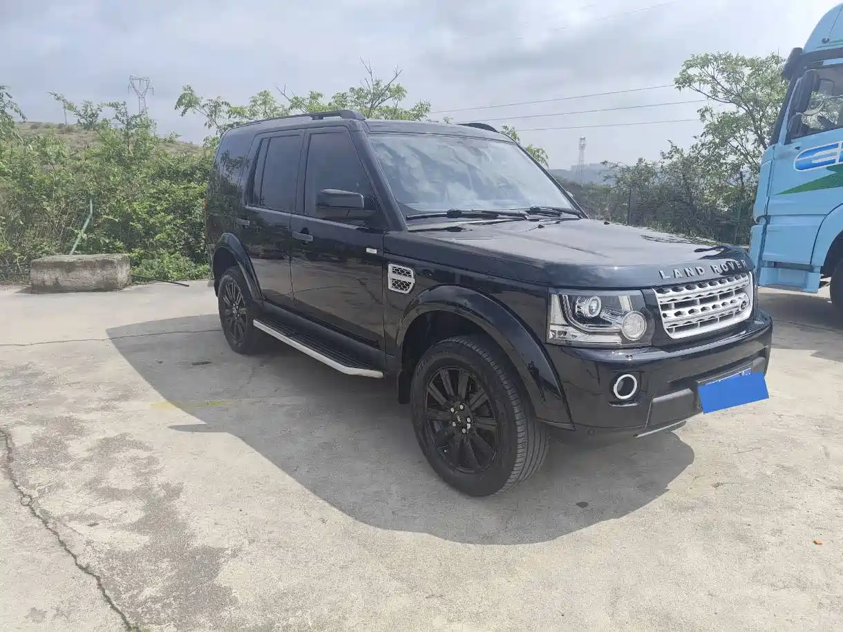 Land Rover Discovery 2012 3.0 SDV6 HSE Diesel фото 3