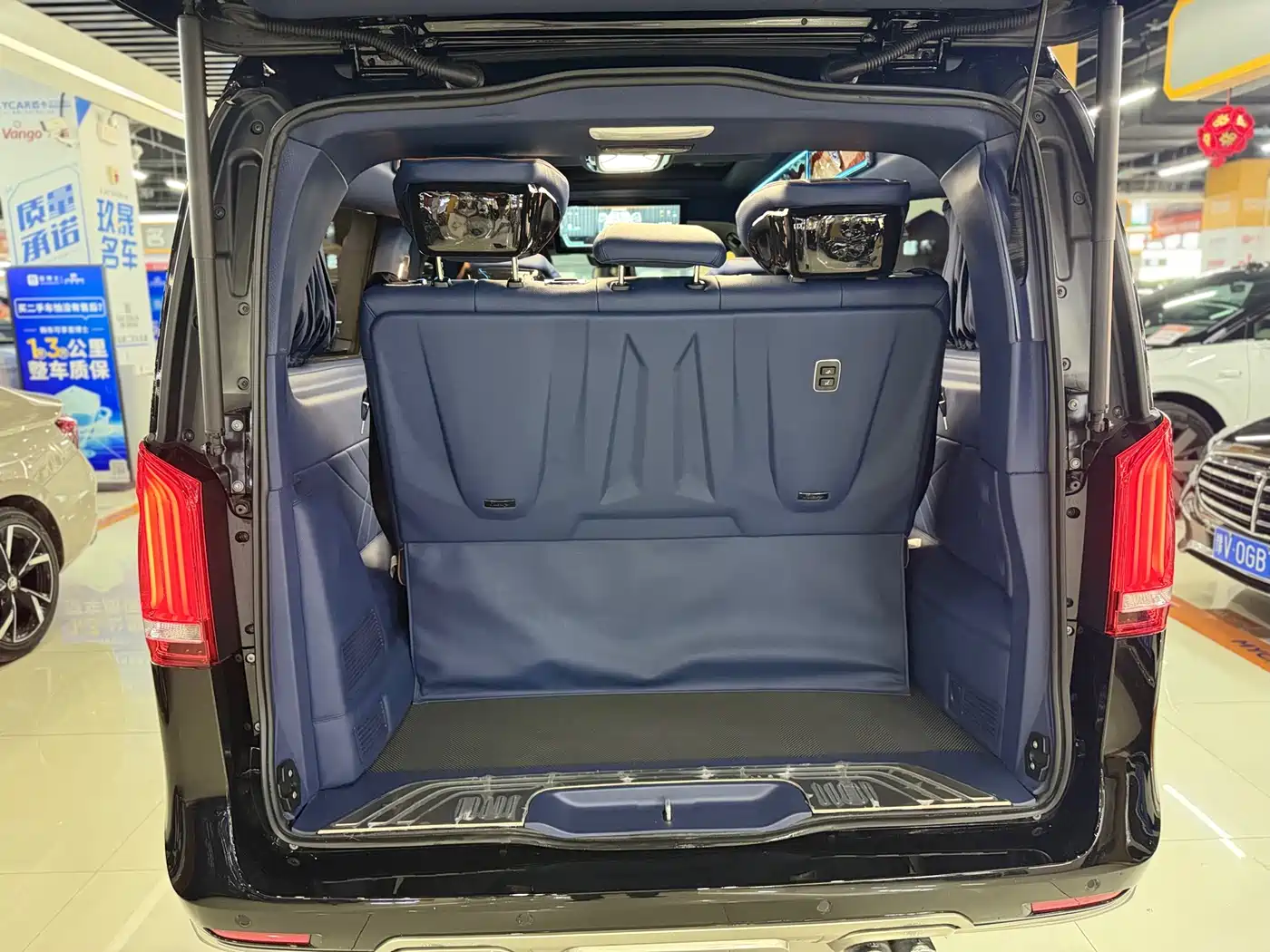 Mercedes-Benz V-Class 2022 V 260 L Long Wheelbase Prestige Edition фото 12