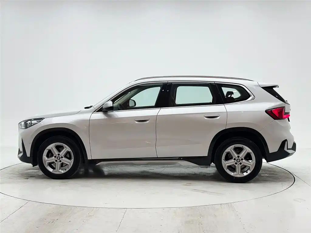 BMW X1 2023 sDrive20Li X Design Package фото 7
