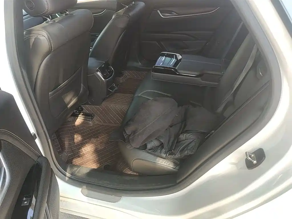 Cadillac XTS 2018 28T Elite фото 17