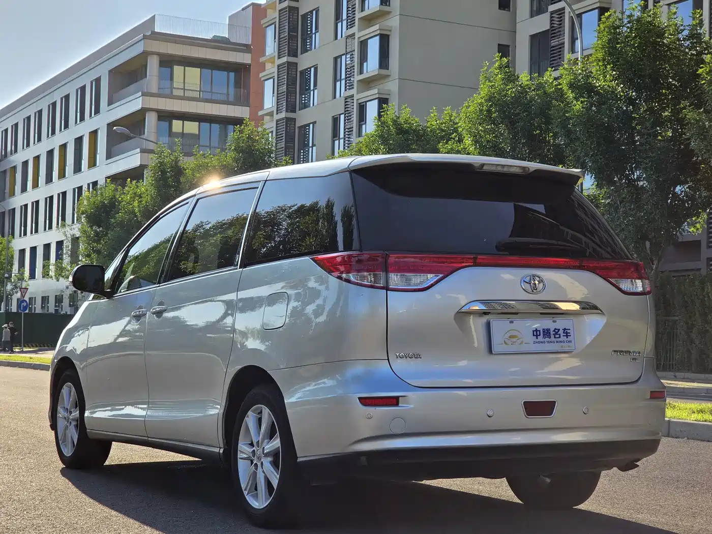 Toyota Previa 2010 2006 Model 2.4L 7-Seater Luxury Edition