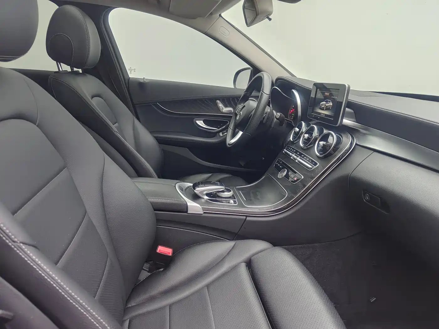 Mercedes-Benz C-Class 2017 C 180 L Sport фото 13
