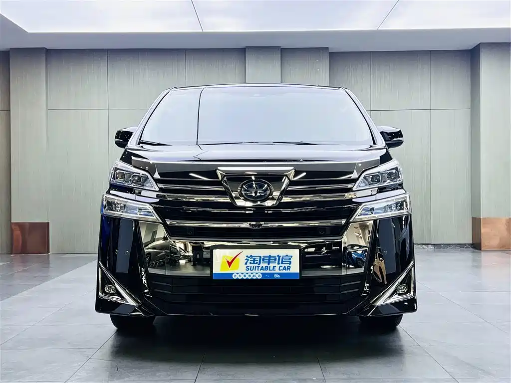 Toyota Vellfire 2020 Twin Engine 2.5L HV Premium Edition фото 2