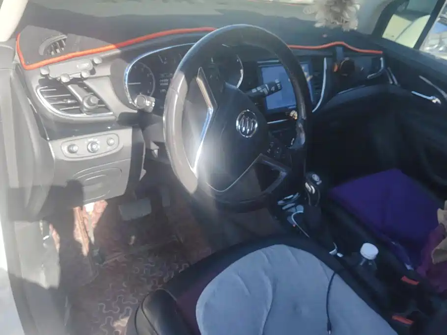 Фото 12 - Buick Encore