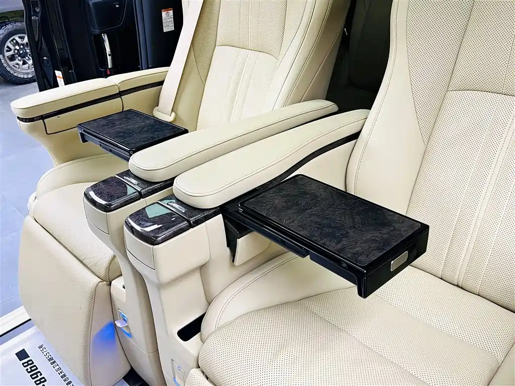 Toyota Vellfire 2020 Twin Engine 2.5L HV Premium Edition фото 16