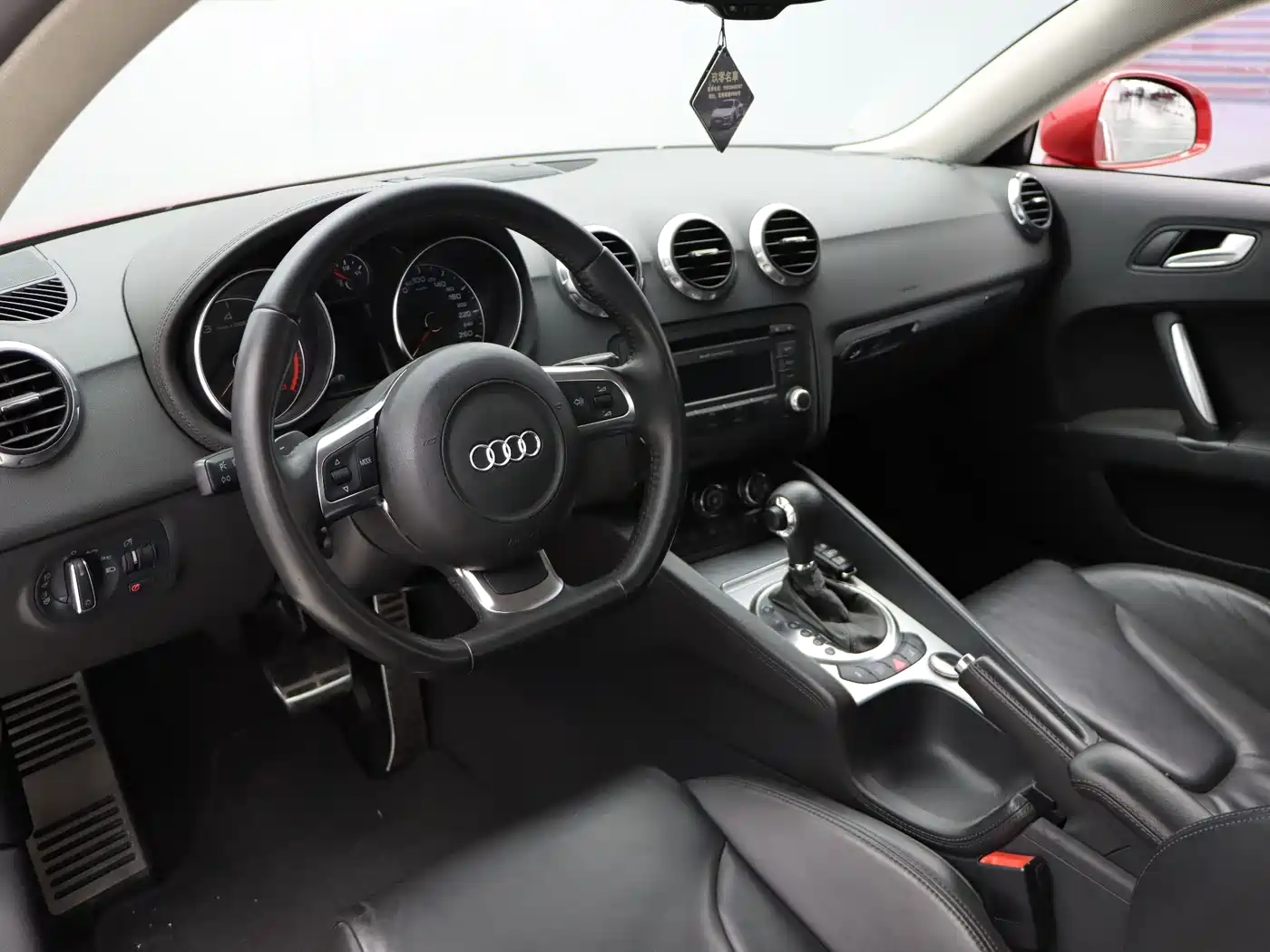 Audi TT 2008 Model TT 3.2 Quattro фото 16