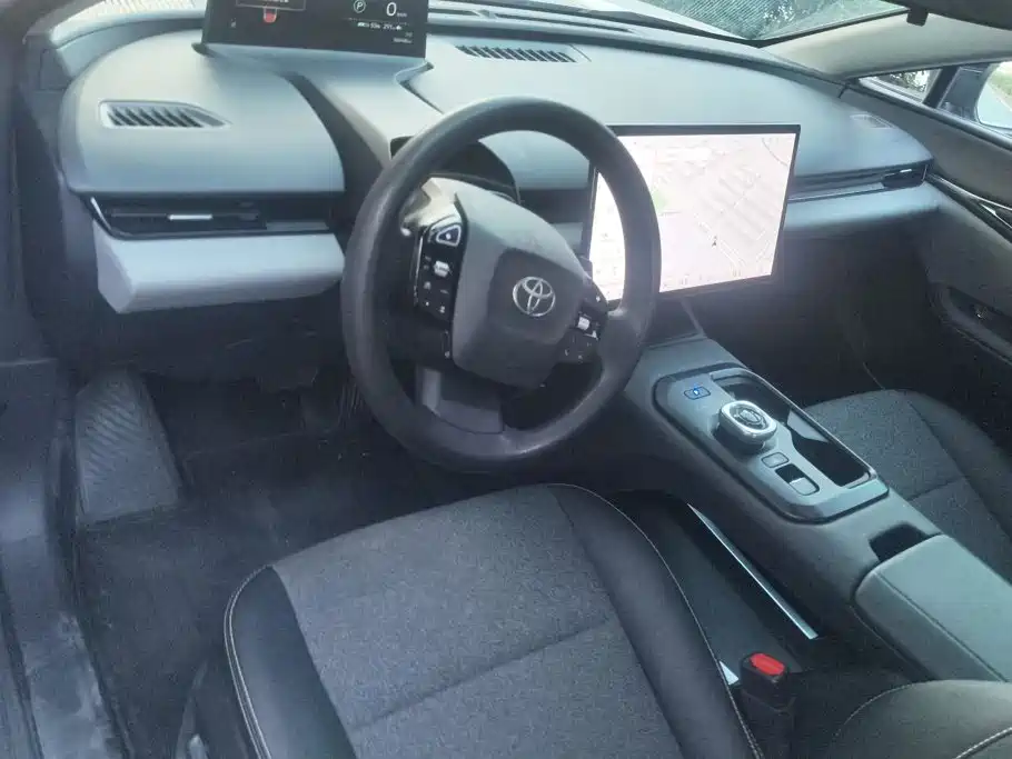 Toyota bZ5 2025 2025 550 JOY
