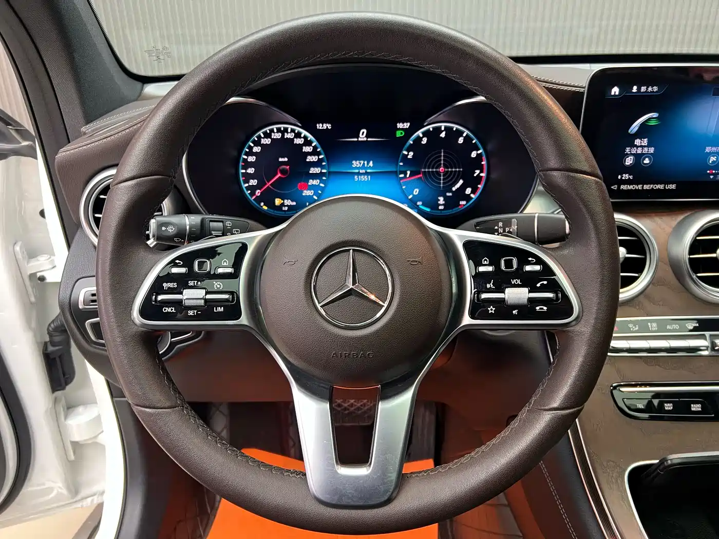 MERCEDES-BENZ GLC