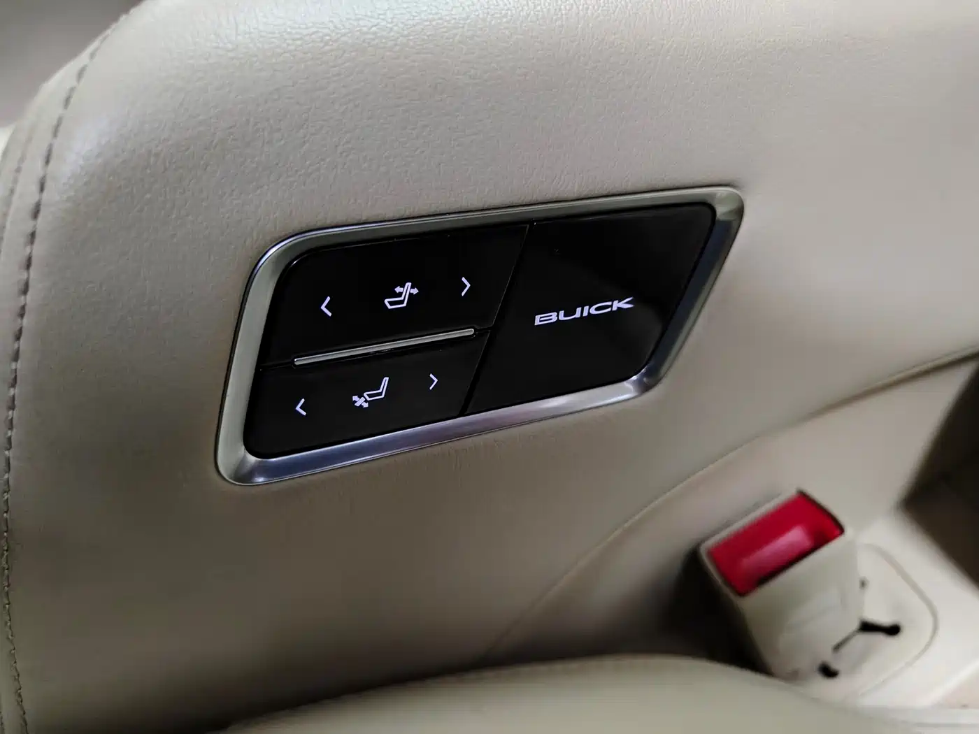 Buick GL8 2021 ES Landlord 653T Luxury фото 13