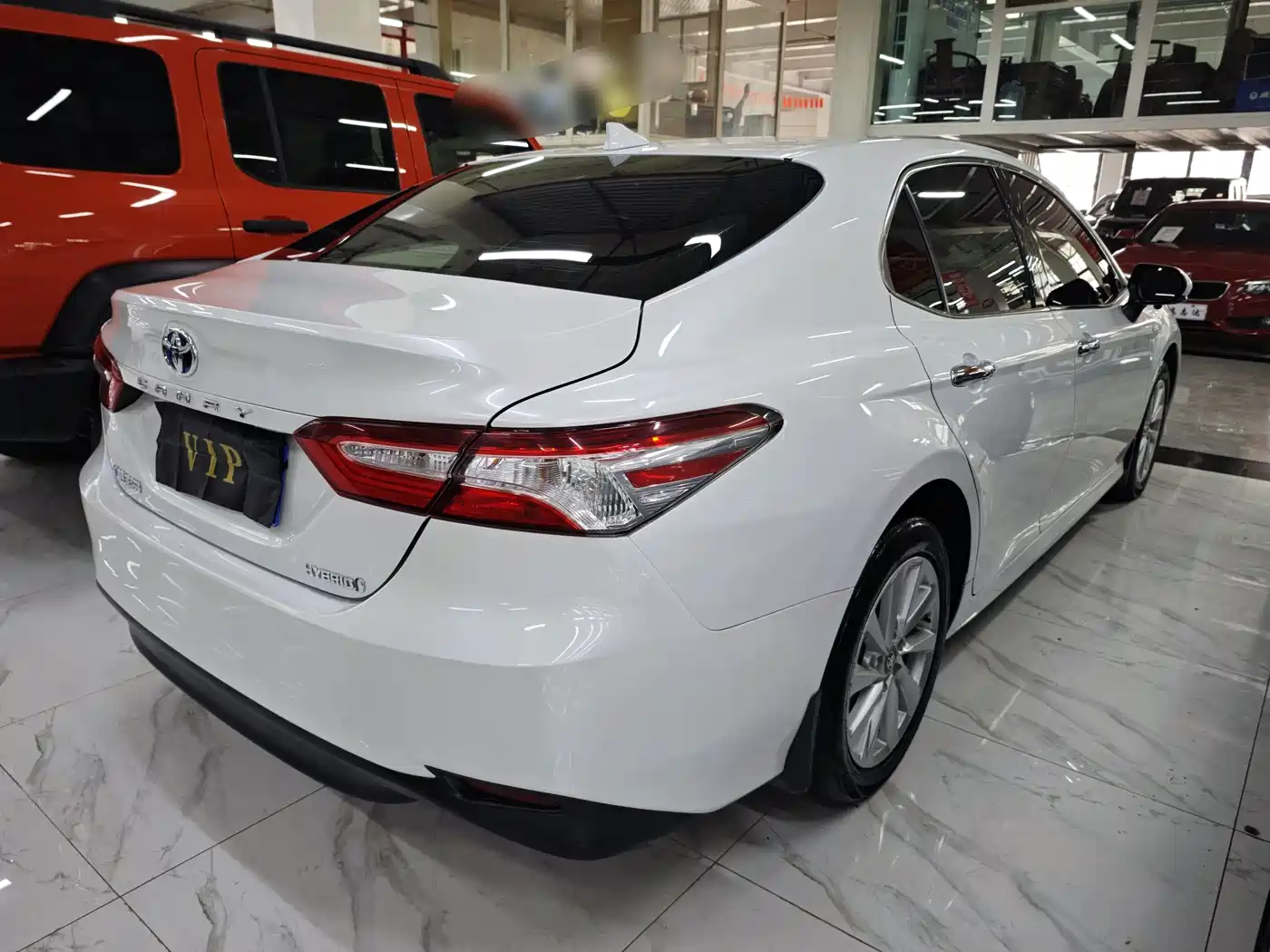 Toyota Camry 2021 Hybrid 2.5HGVP Leading Edition фото 6