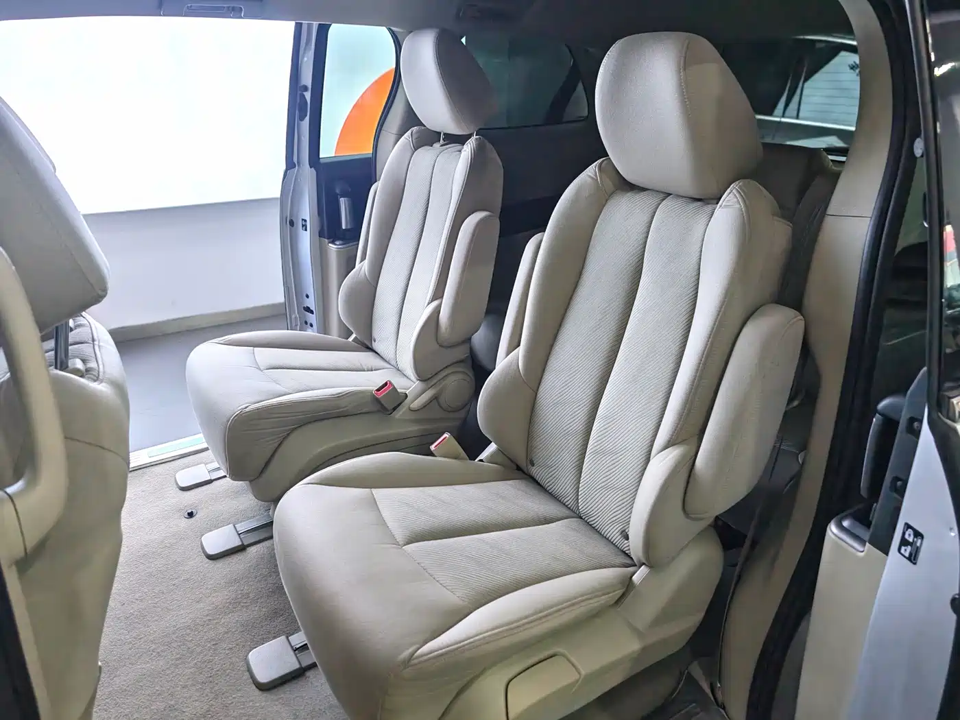Buick GL8 2014 2.4L CT Luxury Business Comfort фото 19