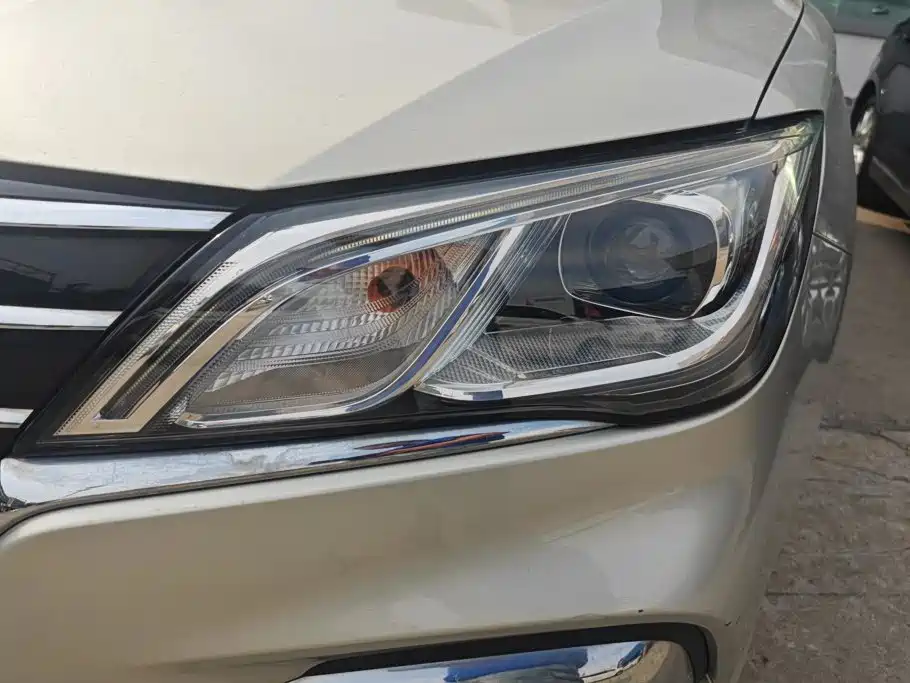 Фото 5 - Roewe Ei5