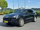 Photo 1 - Porsche Cayenne New Energy