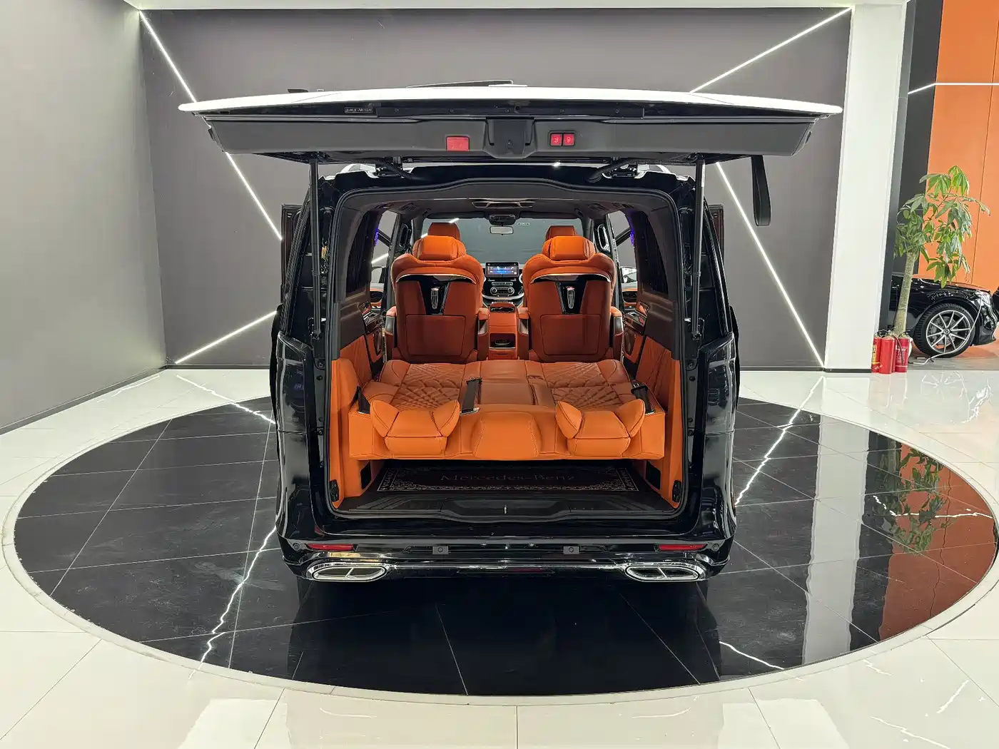 Mercedes-Benz Vito 2021 2.0T Business Edition 7-seater фото 18