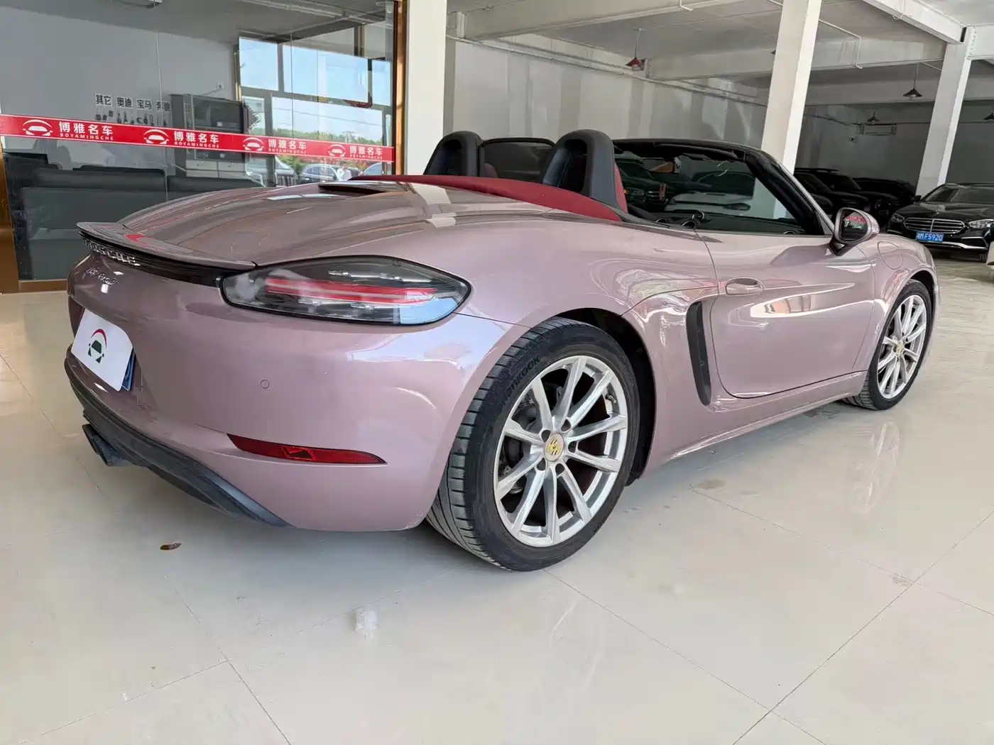 Porsche 718 2022 Boxster 2.0T фото 5
