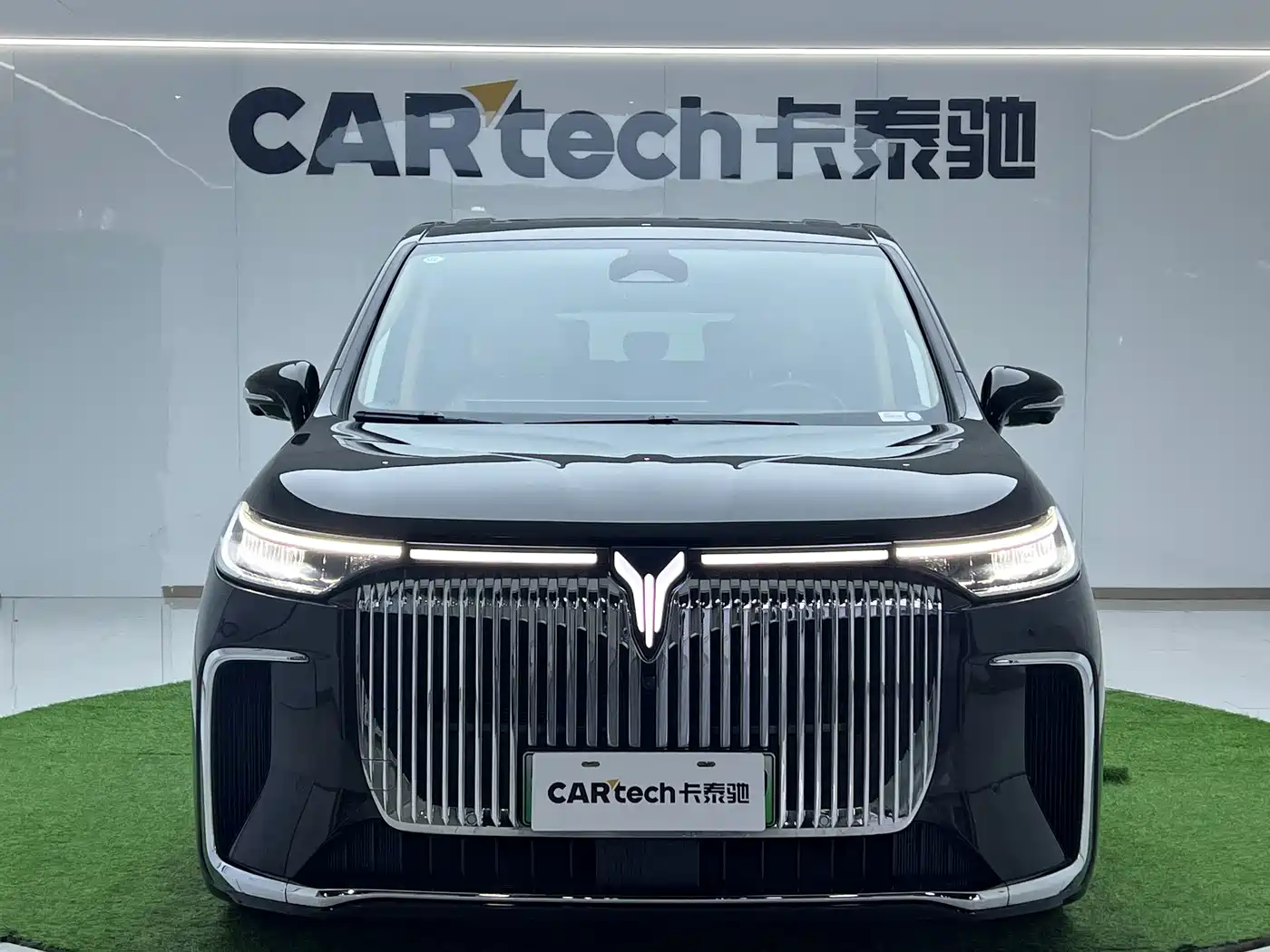 Voyah Auto Voyah Dreamer 2025 PHEV AWD Flagship Kunpeng Edition фото 2