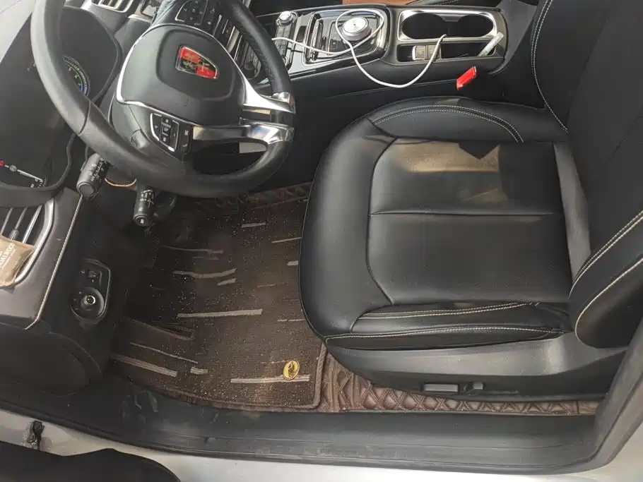 Фото 9 - Roewe Ei5