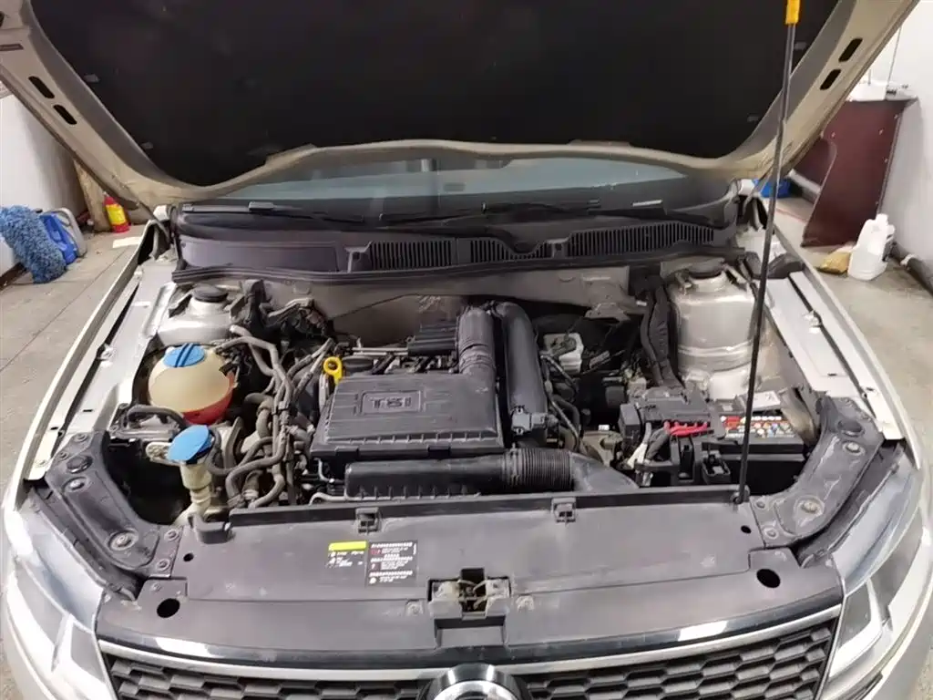Volkswagen Lavida 2017 230TSI DSG Comfort Edition фото 20