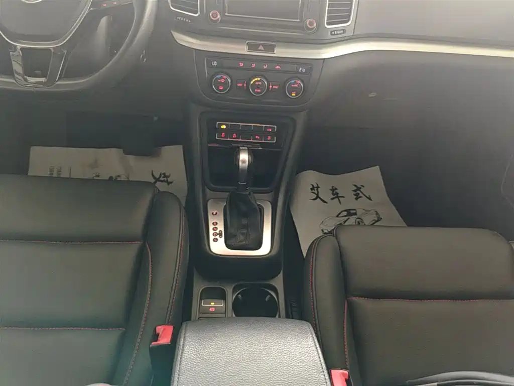 Volkswagen Sharan 2017 380TSI Comfort 6-Seater фото 14