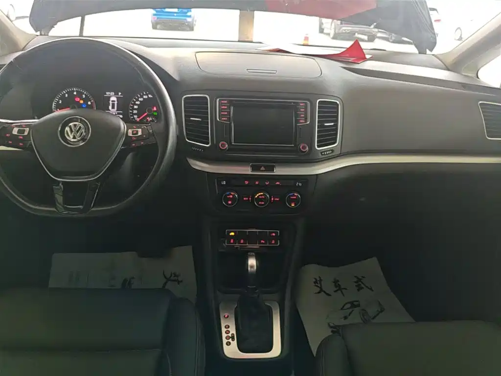 Volkswagen Sharan 2017 380TSI Comfort 6-Seater фото 13