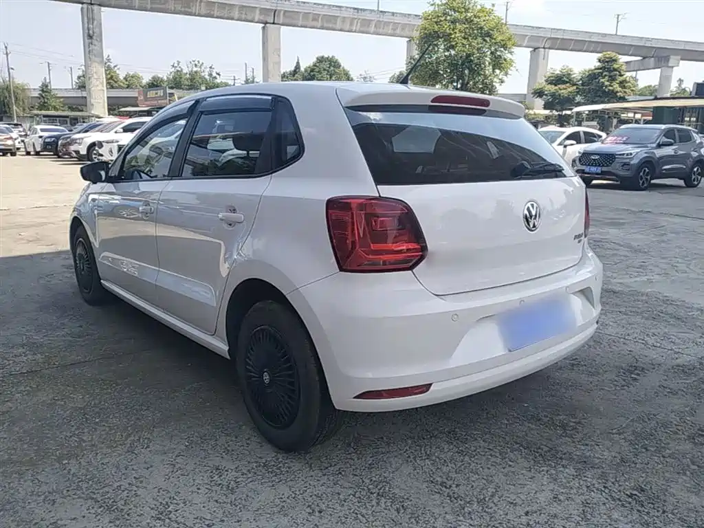Volkswagen Polo 2018 1.5L Auto Safe Drive фото 5