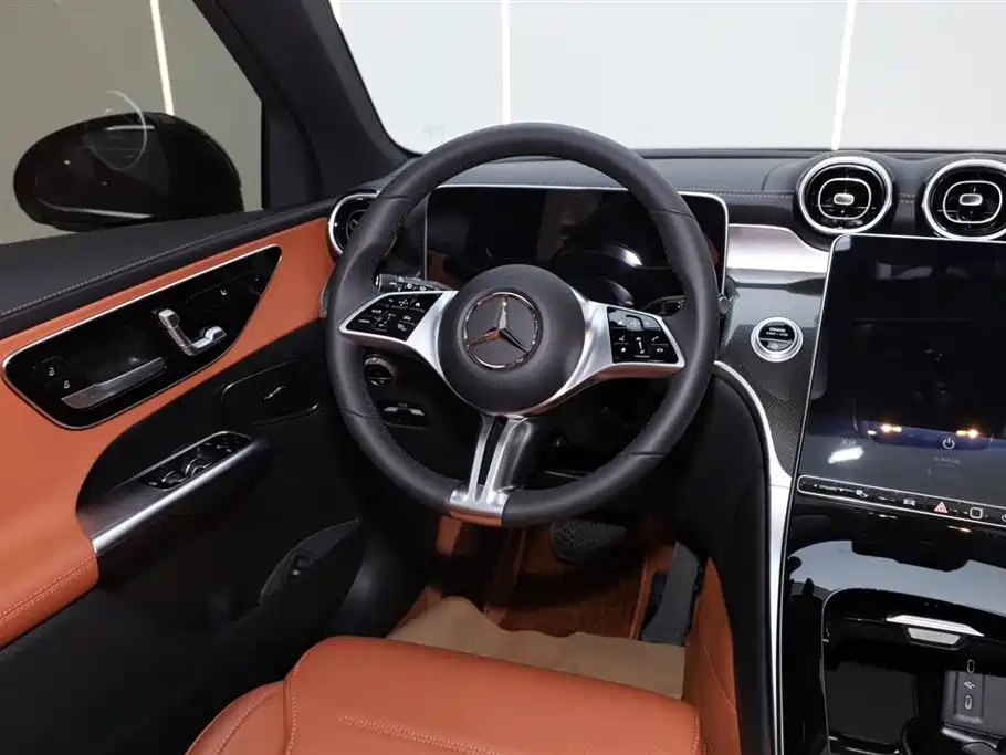 Mercedes-Benz GLC 2025 Facelift GLC 260 L 4MATIC Dynamic фото 28