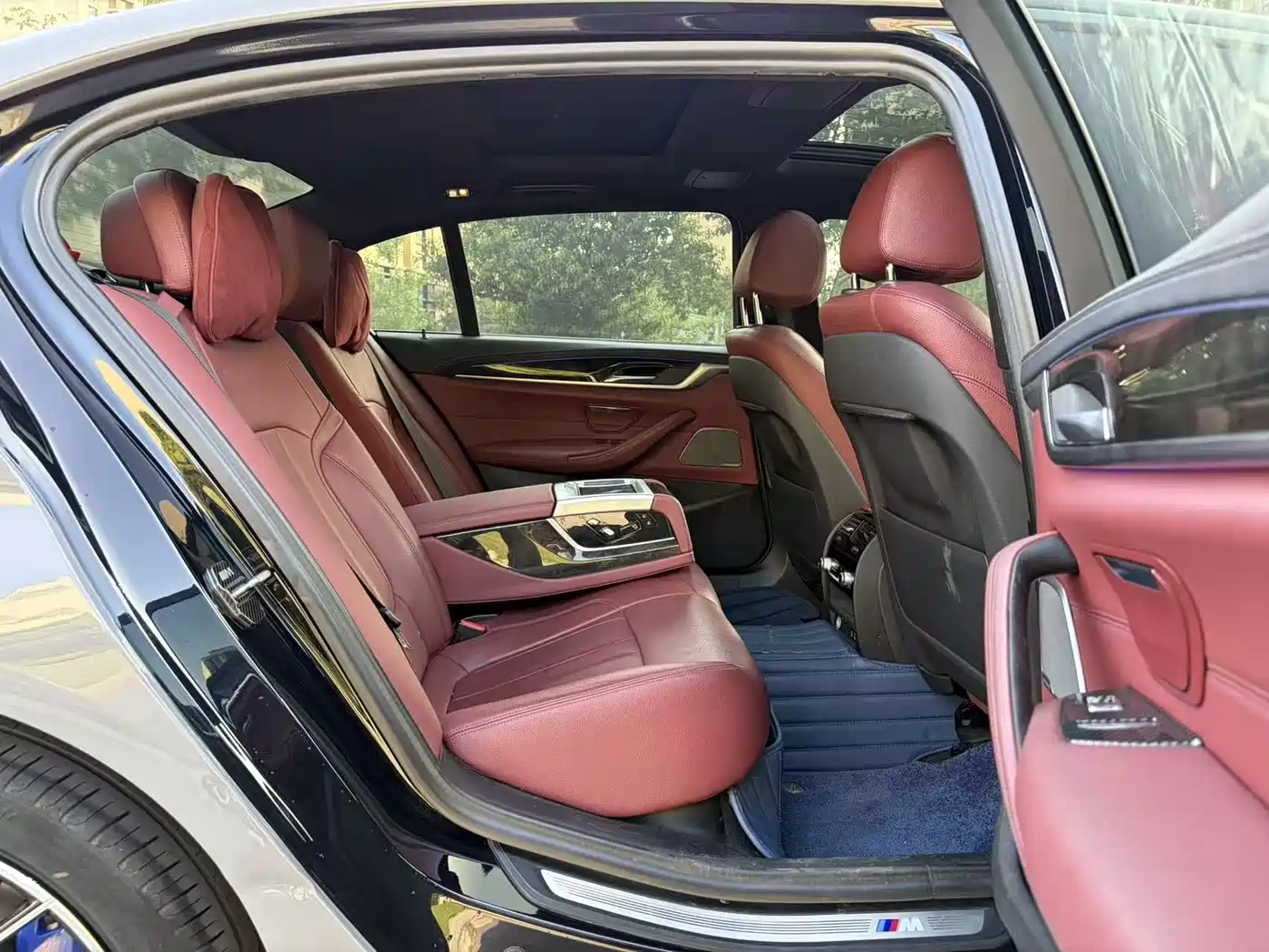 BMW 5 Series 2020 530Li Exclusive M Sport Package фото 9