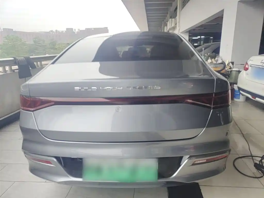 BYD Qin PLUS 2021 DM-i 55KM Flagship фото 6