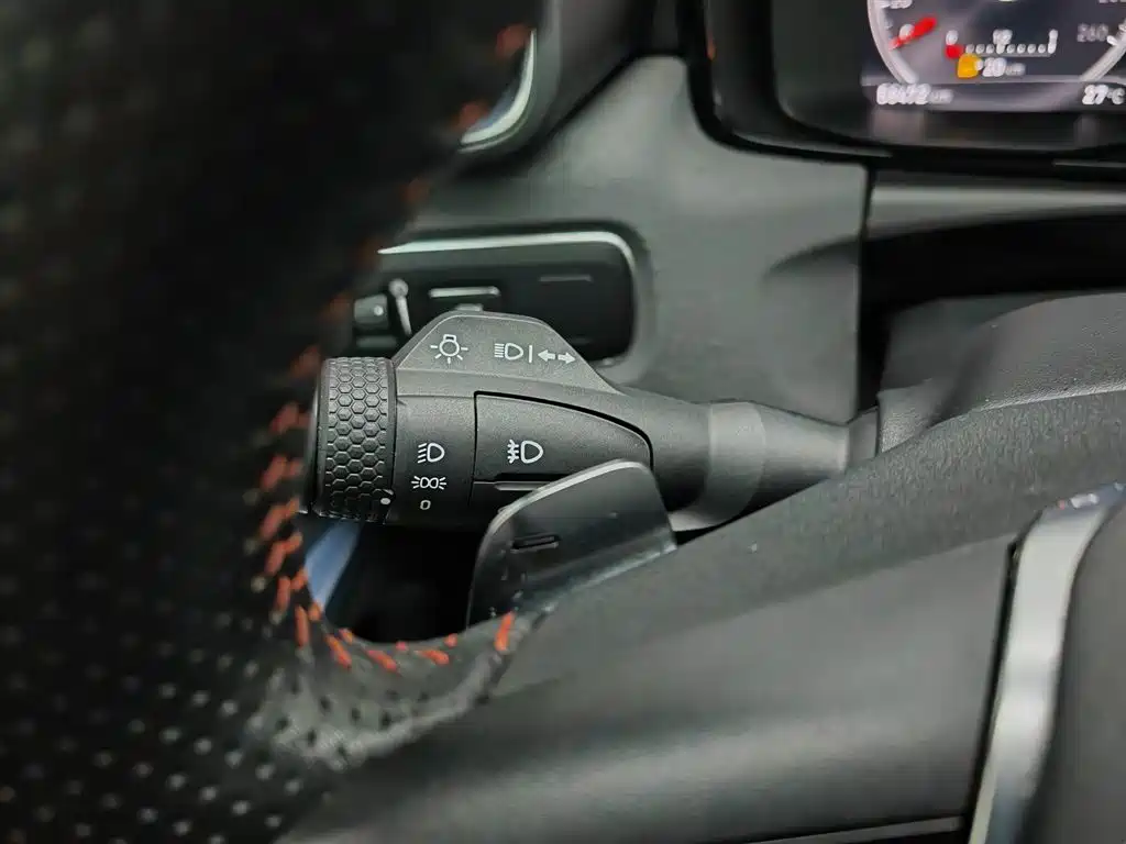 Lynk & Co 02 2019 High Performance 2.0T Automatic 2WD Power Edition China VI фото 21